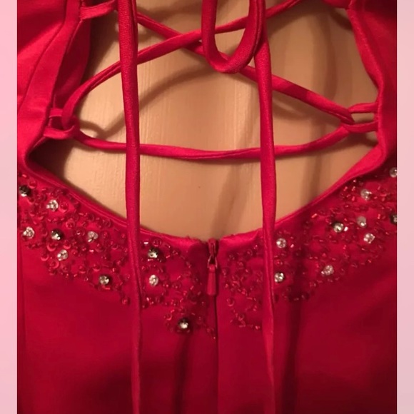 Cire Beautiful Sexy Long Red Formal Dress / Gown Size 8 - Picture 7 of 11